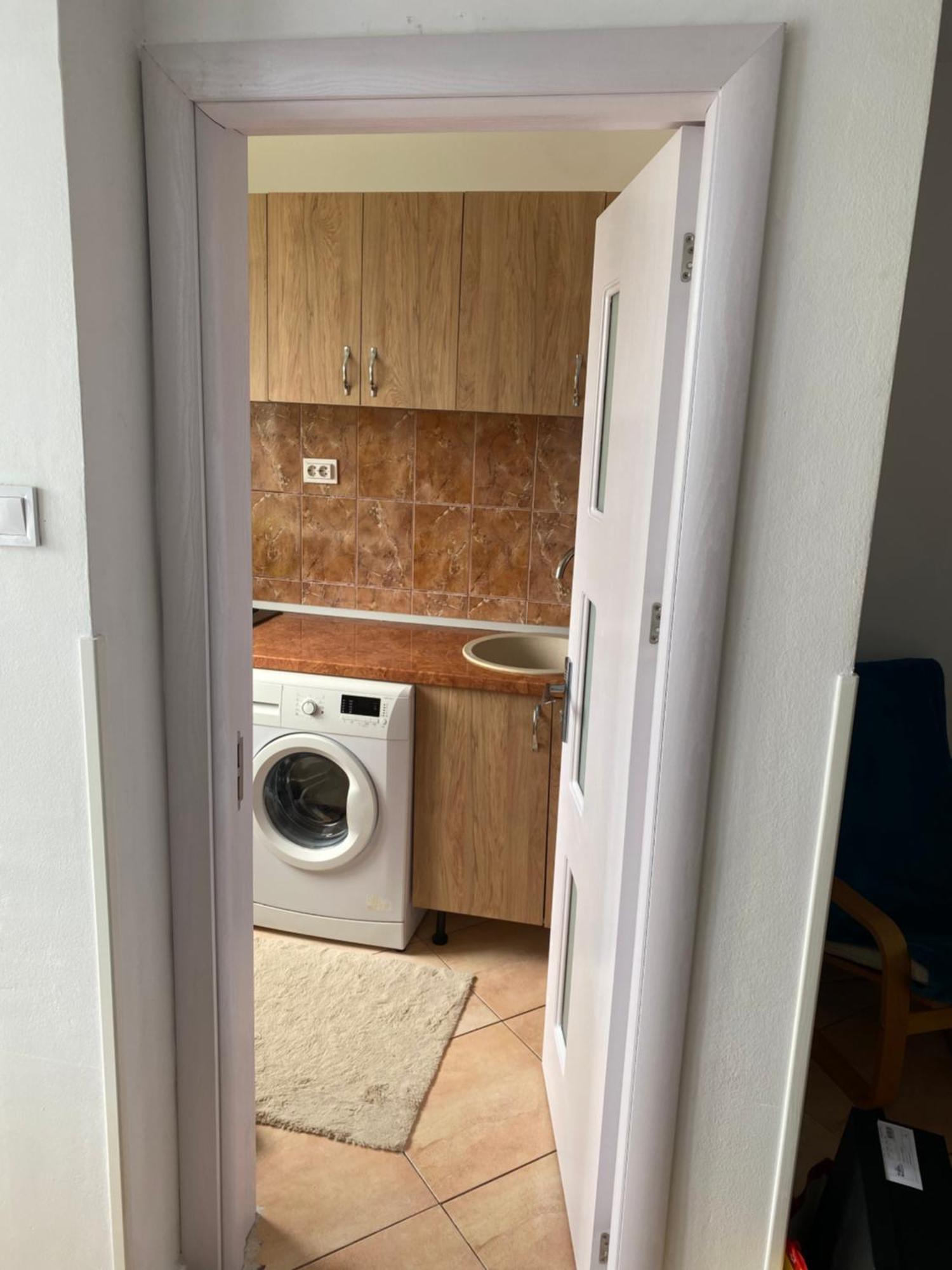 Studio Garsoniera 552 Bukarest Eksteriør billede